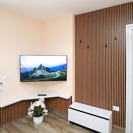 Queen Apartmets Vlore Exterior photo