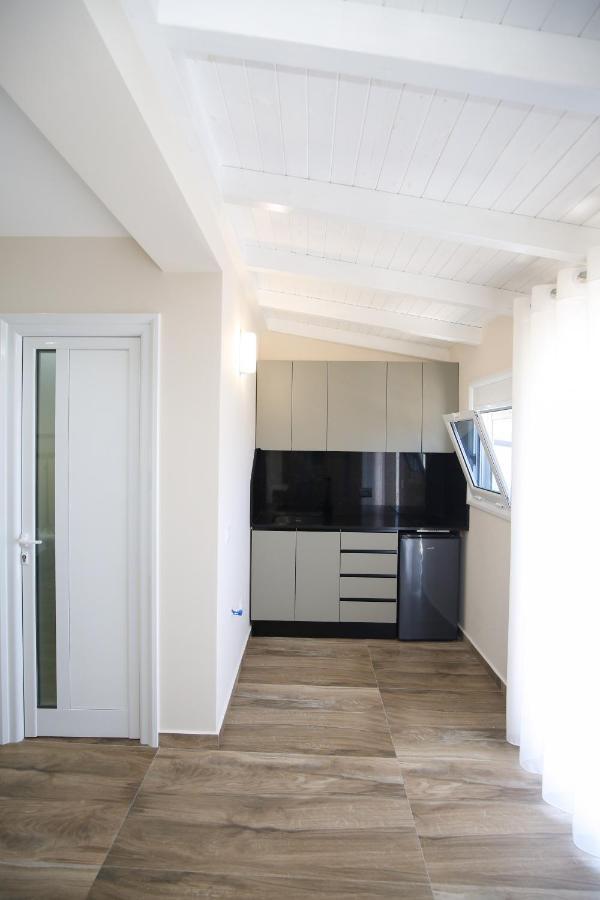 Queen Apartmets Vlore Exterior photo