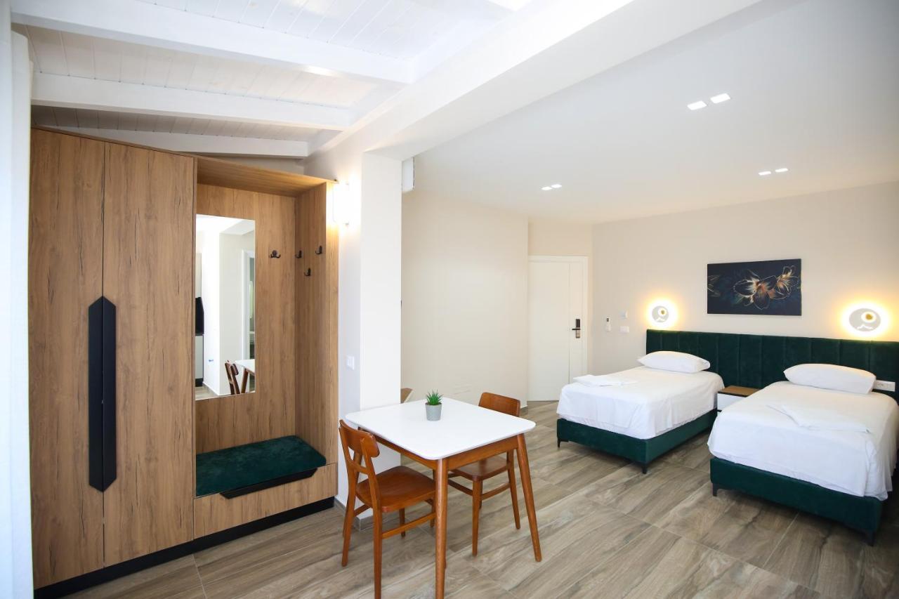 Queen Apartmets Vlore Exterior photo