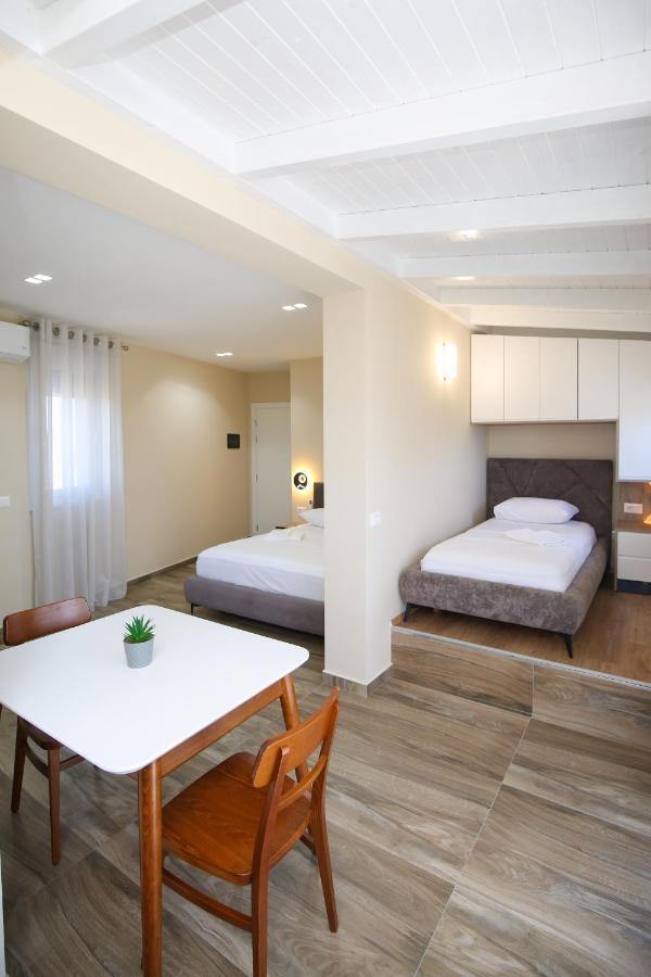 Queen Apartmets Vlore Exterior photo