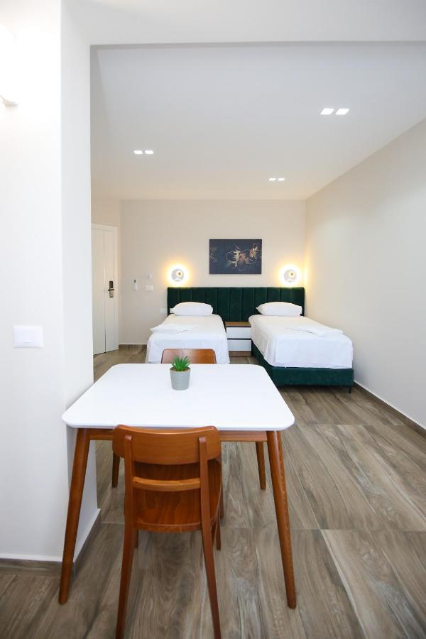 Queen Apartmets Vlore Exterior photo