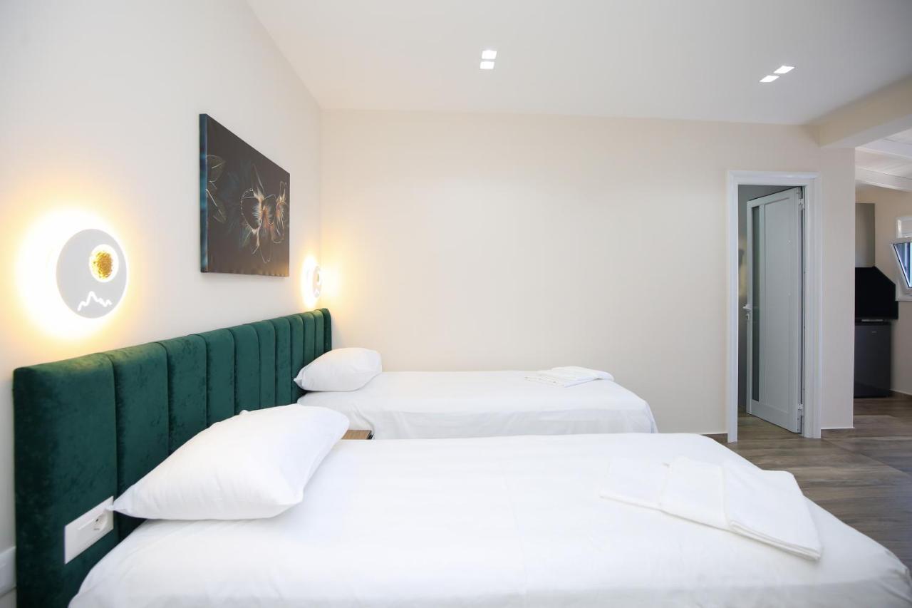 Queen Apartmets Vlore Exterior photo