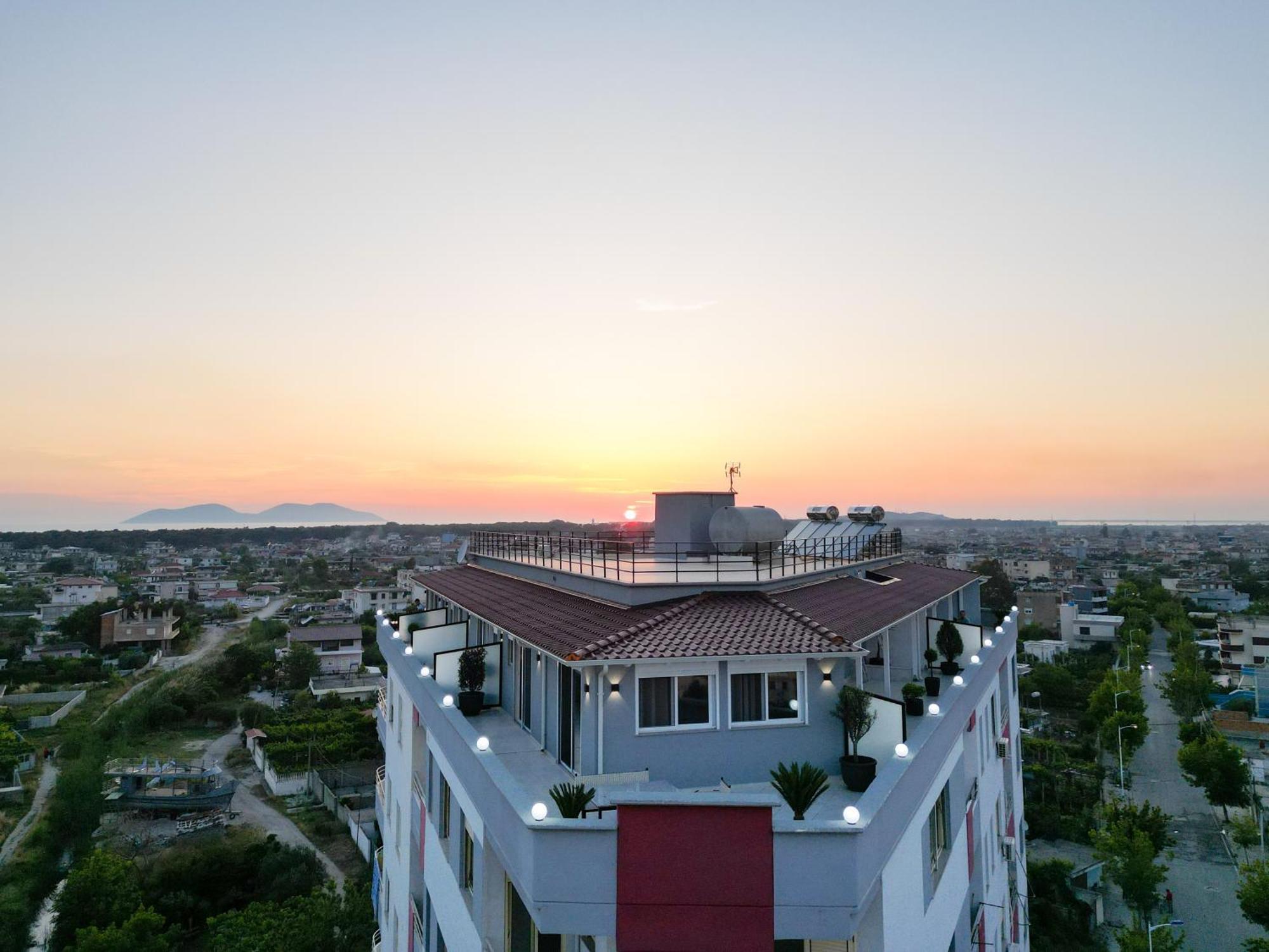 Queen Apartmets Vlore Room photo