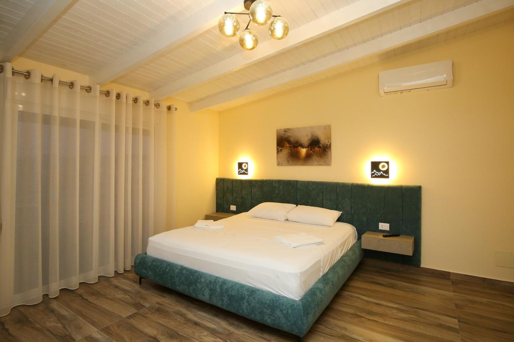 Queen Apartmets Vlore Room photo
